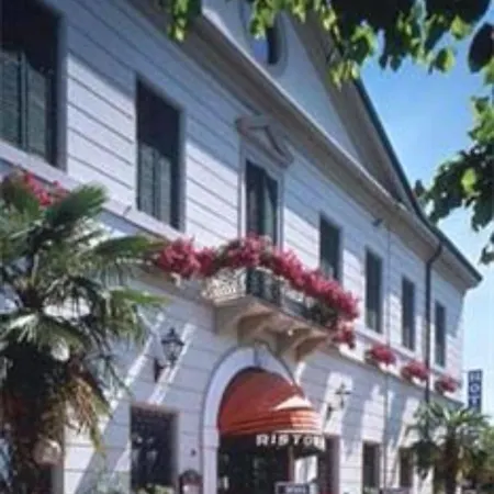Dogana 3* Sirmione