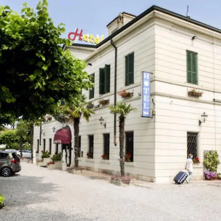 Dogana Hotel